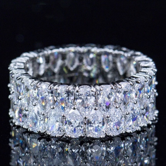 Jewelry - Sterling silver teardrop CZ stone promise ring